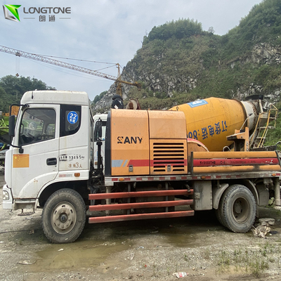 El camión montó la línea concreta usada bombas, bombeo concreto industrial 186Kw