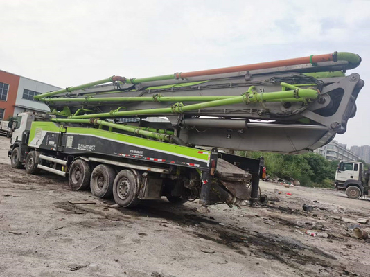 El camión de la bomba concreta de Putzmeister de la segunda mano utilizó 62 metros 600 L