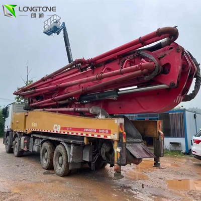 Schwing HB39V utilizó el camión que el camión de la bomba concreta montó 39 metros