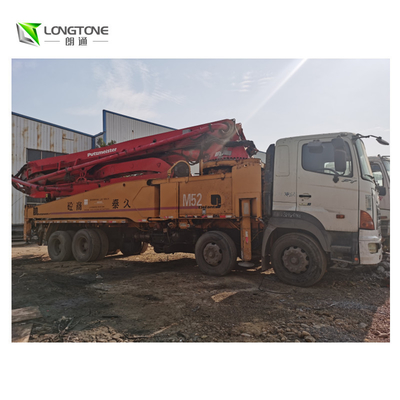 Camión usado de la bomba concreta de Putzmeister longitud de 37/42/52 m con menos horas de trabajo